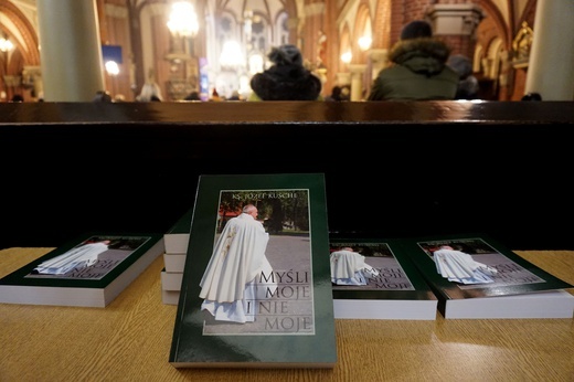 Uroczystości pogrzebowe śp. ks. Józefa Kuschego - czwartek 10.12.2020