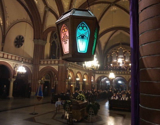 Uroczystości pogrzebowe śp. ks. Józefa Kuschego - czwartek 10.12.2020