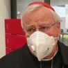 Kardynał Bassetti niedawno wyszedł ze szpitala, po ponadmiesięcznym leczeniu z COVID-19.