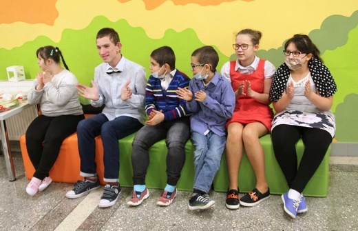 Szkoły KTK, Caritas i przyjaciele - dla młodych z Ośrodka Szkolno-Wychowawczego w Żywcu-Sporyszu
