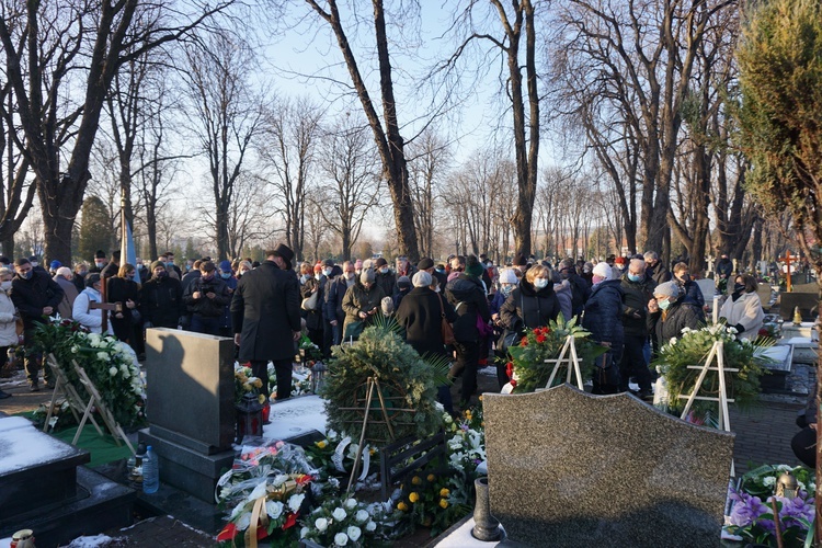 Uroczystości pogrzebowe śp. ks. Józefa Kuschego - piątek 11.12.2020