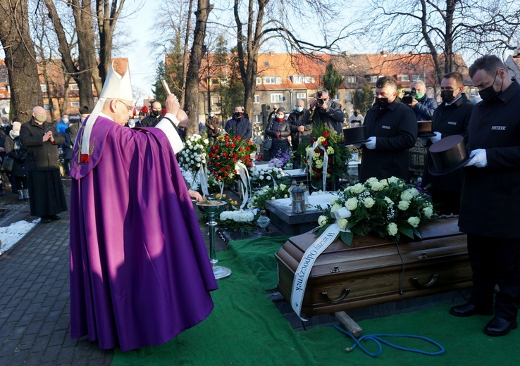 Uroczystości pogrzebowe śp. ks. Józefa Kuschego - piątek 11.12.2020