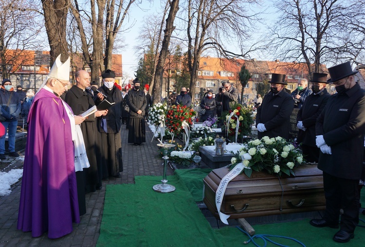 Uroczystości pogrzebowe śp. ks. Józefa Kuschego - piątek 11.12.2020