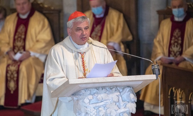 Eucharystii przewodniczył pochodzący z Łodzi legat papieski kard. Konrad Krajewski.