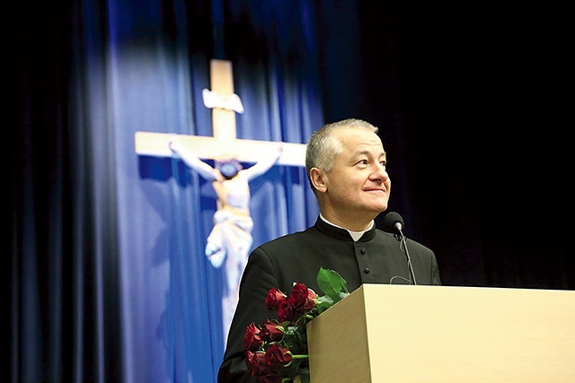 Biskup nominat Artur Ważny.