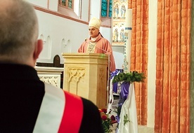 We Mszy św. uczestniczyli przedstawiciele Zarządu Regionu Koszalińskiego Solidarności.