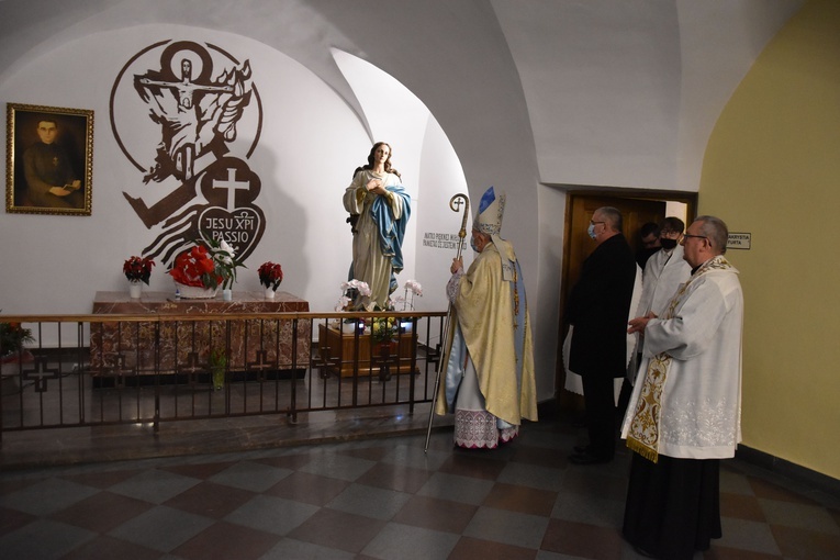Przasnysz. Bp Marcinkowski w sanktuarium Matki Bożej