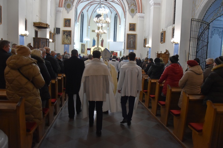 Przasnysz. Bp Marcinkowski w sanktuarium Matki Bożej