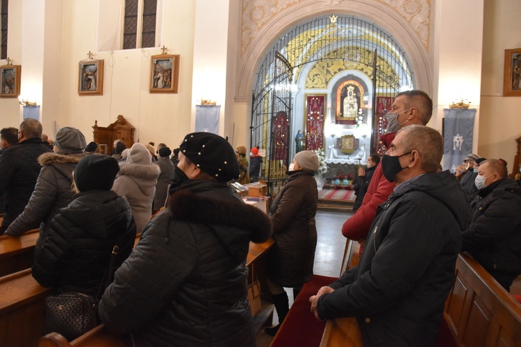 Przasnysz. Bp Marcinkowski w sanktuarium Matki Bożej