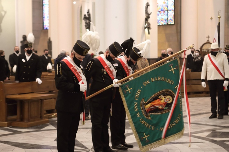 Msza święta w Katowickiej Katedrze w 39 rocznicę pacyfikacji kopalni Wujek.