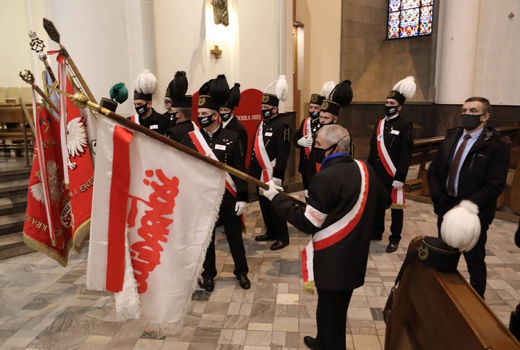 Msza święta w Katowickiej Katedrze w 39 rocznicę pacyfikacji kopalni Wujek.