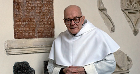Ojciec Joachim Badeni zmarł  w 2010 r.