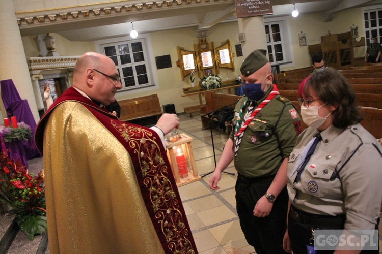 Przekazanie Betlejemskiego Światła Pokoju