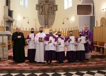 Grono LSO w parafii Żabno powiększyło się o pięciu ministrantów i jednego lektora.