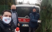 Rozdajemy choinki słuchaczom Radia eM