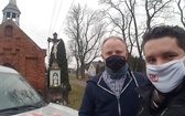 Rozdajemy choinki słuchaczom Radia eM