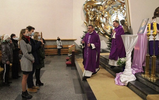 Wprowadzenie relikwii bł. Hanny Chrzanowskiej u bielskich salwatorianów