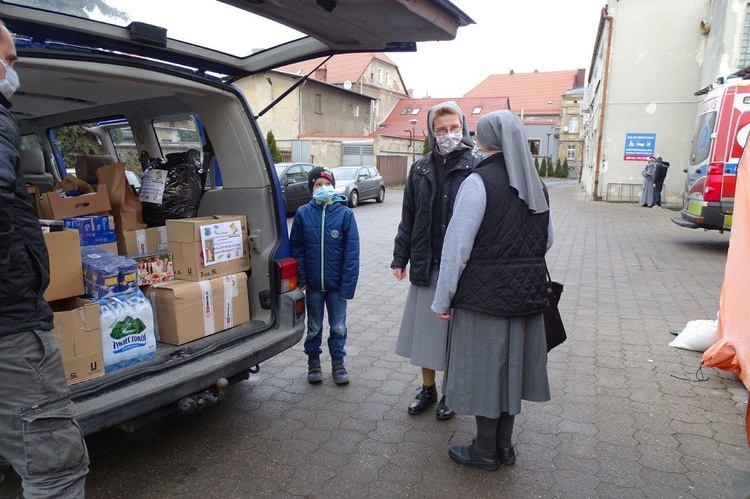 Wschowa. Pomoc od przedszkola sióstr salezjanek dla hospicjum