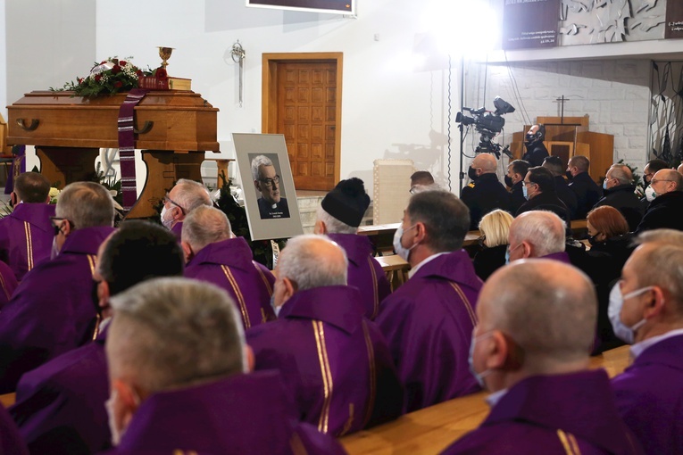 Pogrzeb śp. ks. Leszka Surmy