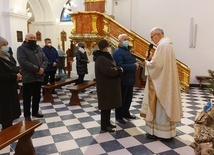 Odnowienie przyrzeczeń małżeńskich w parafii Niepokalanego Poczęcia NMP w Rawie Maz.