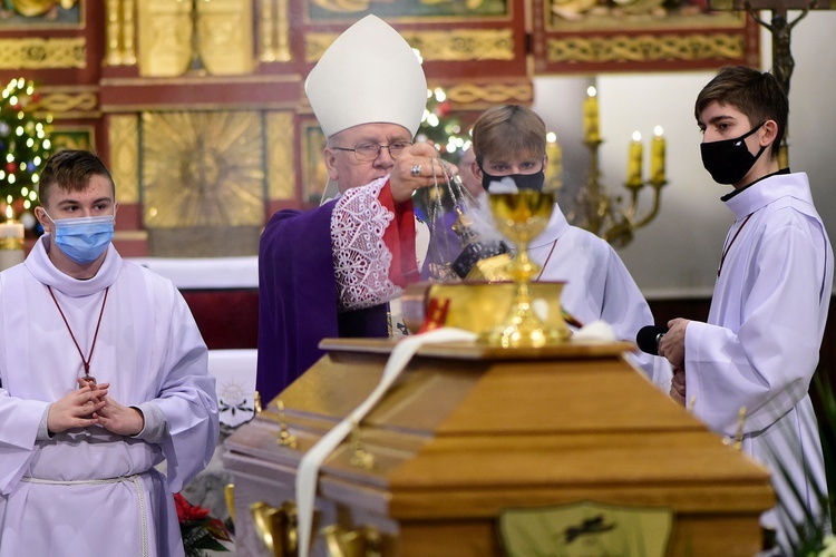 Msza św. pogrzebowa śp. ks. Bronisława Siekierskiego