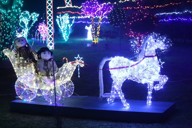 Szopka z tysięcy światełek