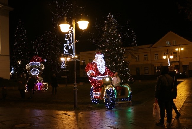 Świąteczna iluminacja w Radomiu