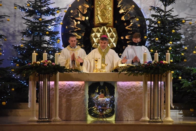 Mszę św. sprawował bp Zbigniew Zieliński, dziękując za cały 2020 rok w archidiecezji gdańskiej. 