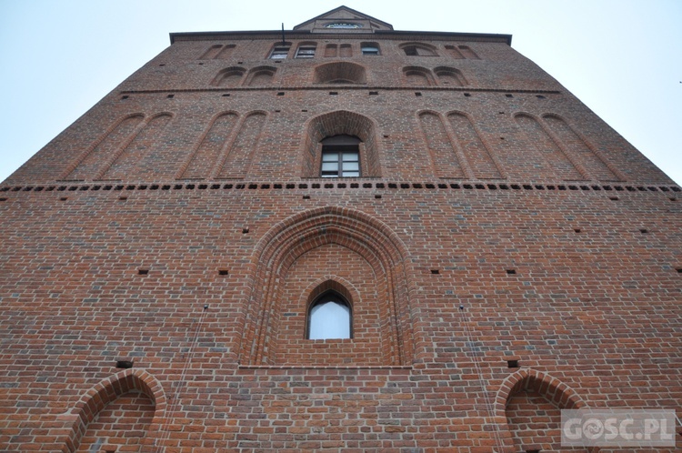 Noworoczne spojrzenie na katedrę