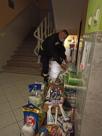 Pomoc świąteczna dla DPS-u w Ścinawce Dolnej