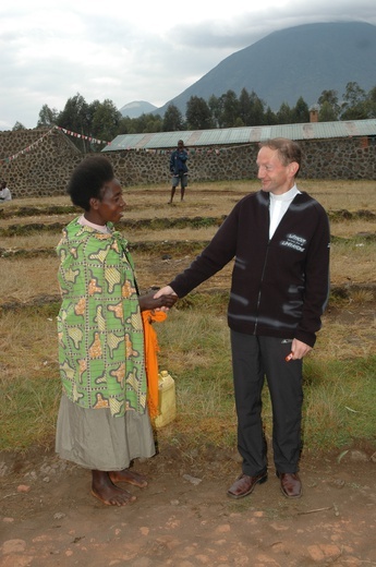 Ks. Roman Rusinek, pallotyn, w Rwandzie spędził 6 lat