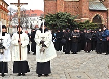 Pęknięcia w polskim Kościele są coraz większe. Niezwykle ważnym zadaniem jest odbudowywanie wiarygodności.