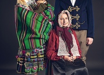 W pokaz mody ludowej zaangażowali się mieszkańcy w wieku od roku do 74 lat.
