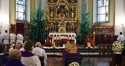 Pogrzeb śp. ks. prał. Zbigniewa Reglińskiego