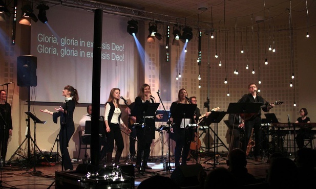 Kolędowanie przy Nowonarodzonym