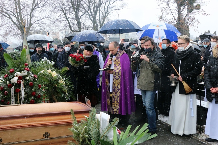 Pogrzeb śp. ks. Stanisława Bijaka w Oławie