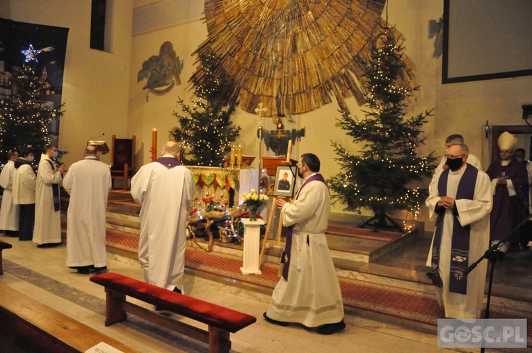 Msza św. żałobna w intencji Eleonory Sikory OV