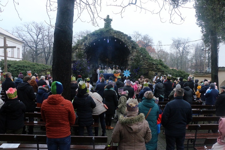 Uroczysty pokłon Trzech Mędrców we Wrocławiu-Leśnicy