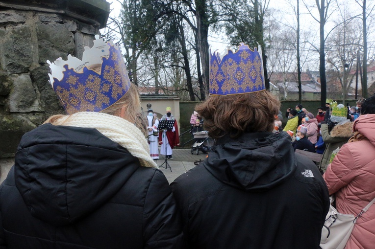 Uroczysty pokłon Trzech Mędrców we Wrocławiu-Leśnicy