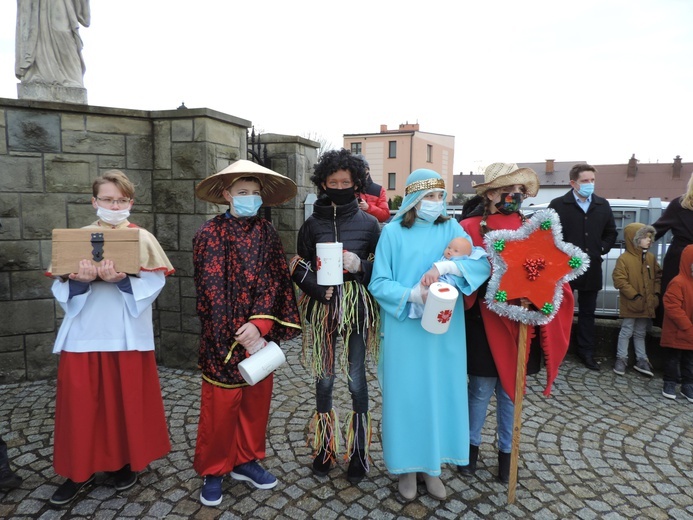 Mędrcy i kolędnicy z Borzęcina Górnego