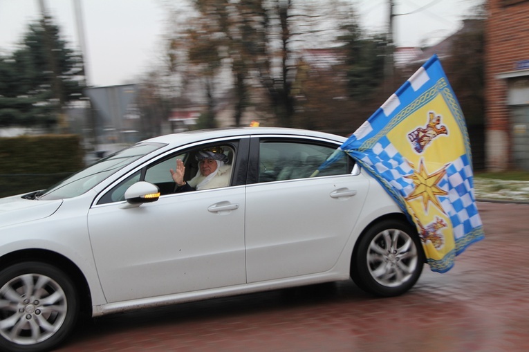 Zmotoryzowany Orszak Trzech Króli 2021 objechał gminę Czernica