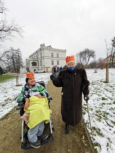 Trzej Królowie w Mrozowie 2021 czyli gra terenowa i kolędowanie