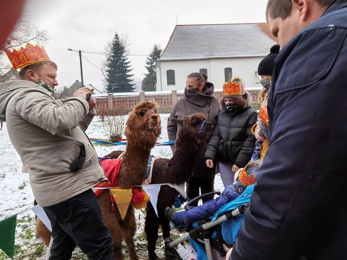 Trzej Królowie w Mrozowie 2021 czyli gra terenowa i kolędowanie