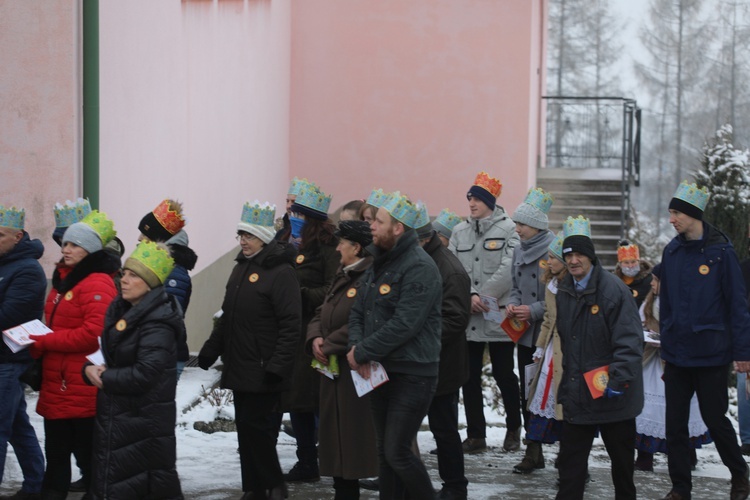 Orszak Trzech Króli w parafii w Ostrem-Twardorzeczce - 2021