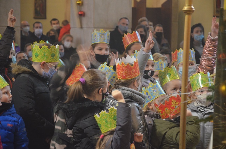 Brzesko. Dzieci pokłoniły się Dzieciątku