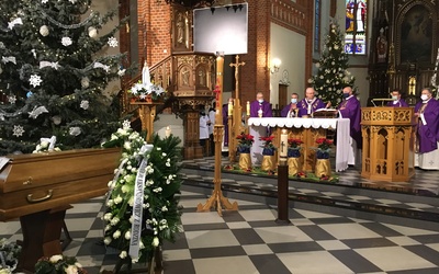 W kościele parafialnym w Garbowie odbył się pogrzeb śp. s. Stefanii Blecharczyk FMA (1923-2020)