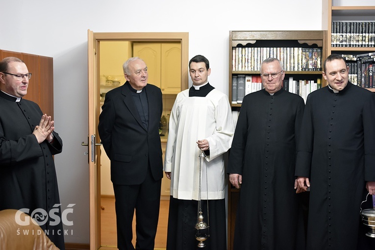 Biskup z wizytą duszpasterską u katedralnych księży