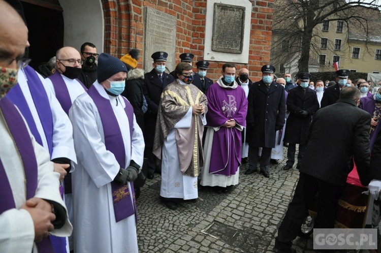 Ostatnie pożegnanie kapłana