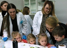 To wyjątkowy czas, kiedy można zajrzeć do laboratorium.