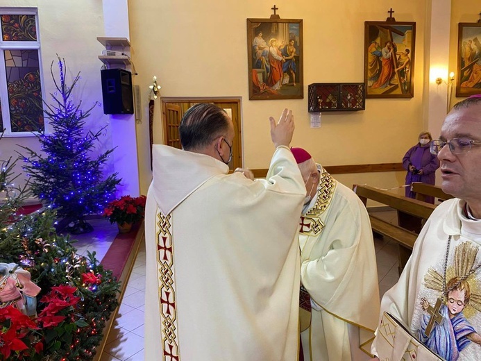 Biskupi na kolędzie u franciszkanów